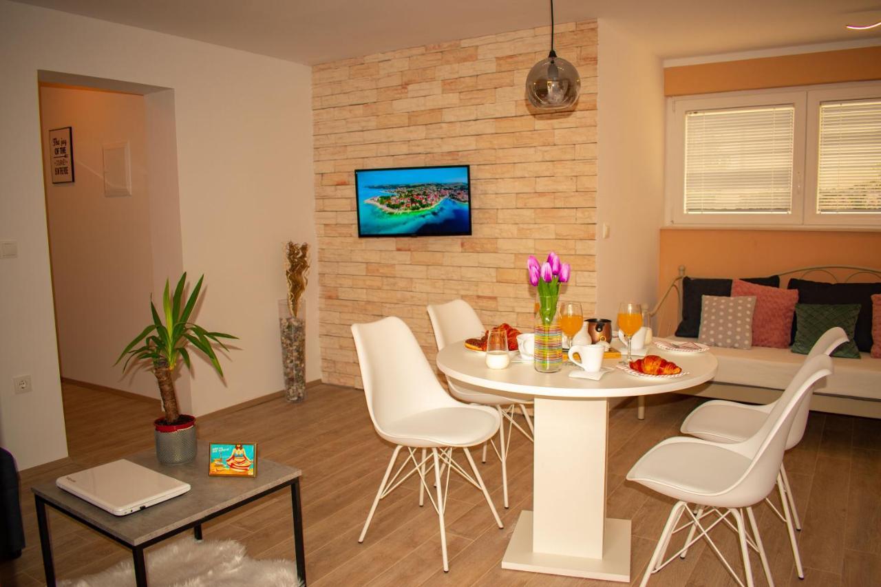 Apartments Senka Жаборич Екстериор снимка