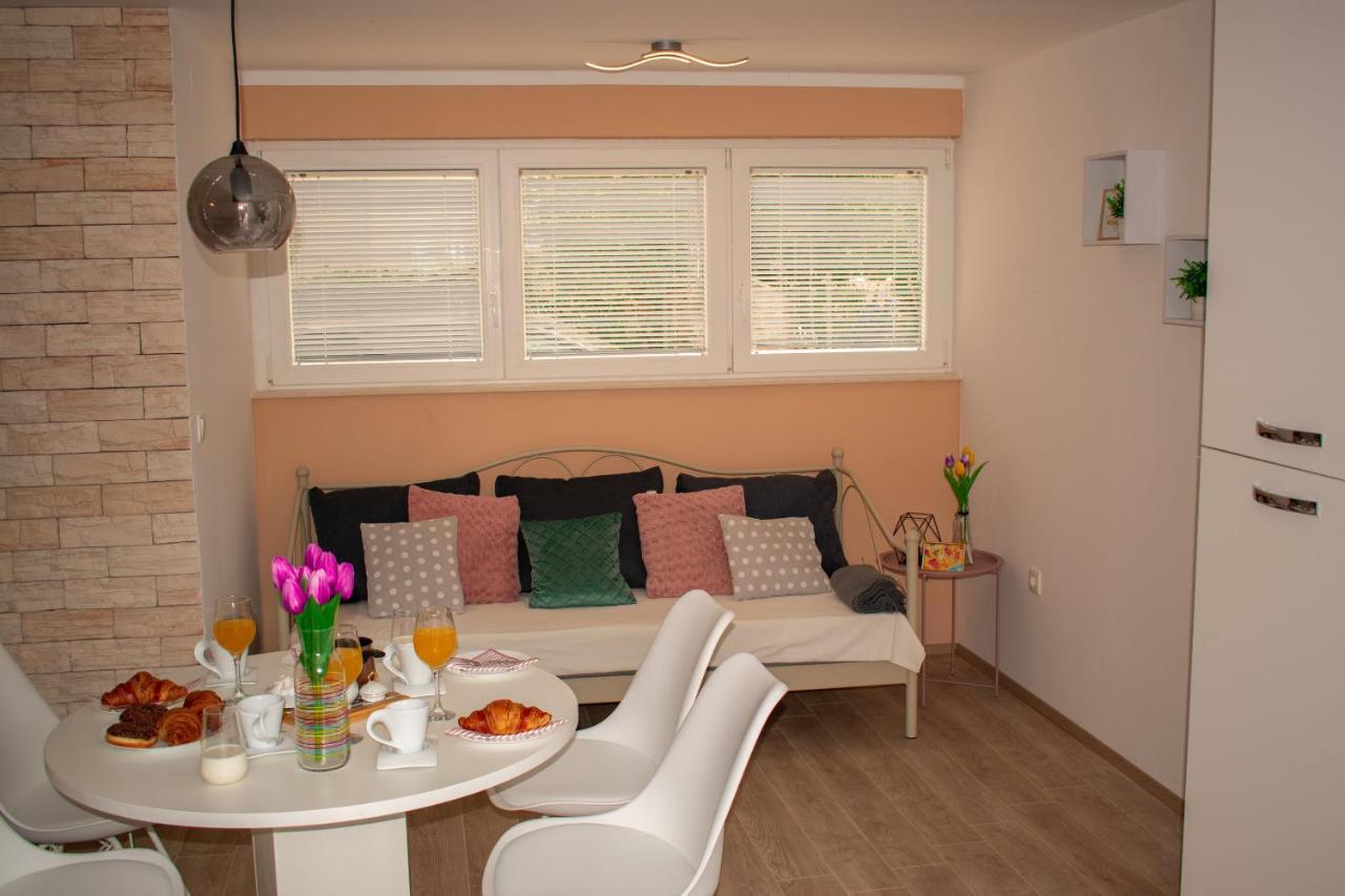 Apartments Senka Жаборич Екстериор снимка